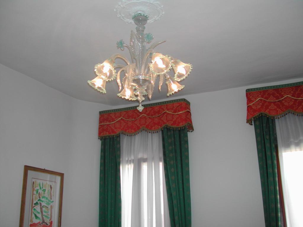 Ca' Derai Apartment Venice Bilik gambar
